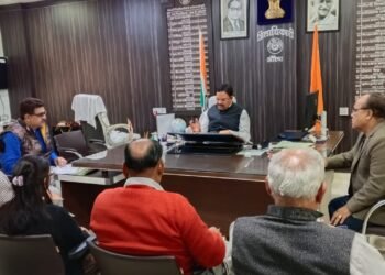 जनपद में आयुष चिकित्सालयों के लिए चिन्हित होंगे स्थान: जिलाधिकारी ने दिया निर्देश