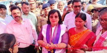 यूपी ट्रेड शो 2025 का भव्य शुभारंभ, ग्राम प्रधानों, सचिवों व पंचायत सहायकों को किया गया सम्मानित