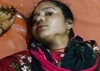 बिधूना रावतपुर में दो पक्षों में जमकर मारपीट, बाजरे के खेत में चले लाठी-डंडे; पाँच घायल, तीन रेफर